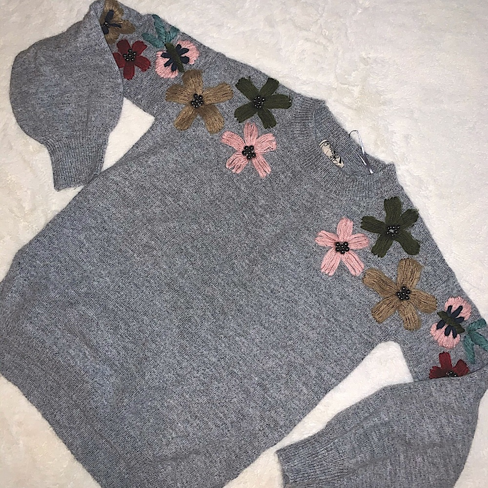 Vintage concept embroidered sweater